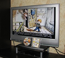 Оцифрованные диафильмы на телевизоре LCD с диагональю 80см через DVD проигрыватель