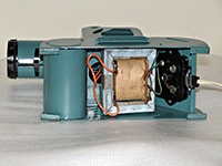 трансформатор и переключатель входящего напряжения у фильмоскопа Ф-49
